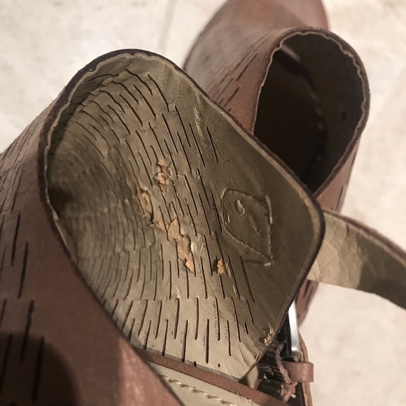 Franco Sarto Tan Heels in Size 6 - Picture 12 of 13